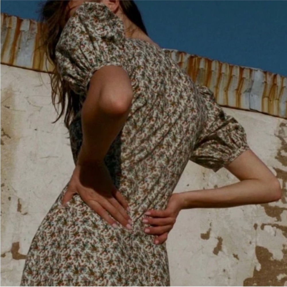 Blair Dress in Cream Fleurs D’avignon - Picture 4 of 9